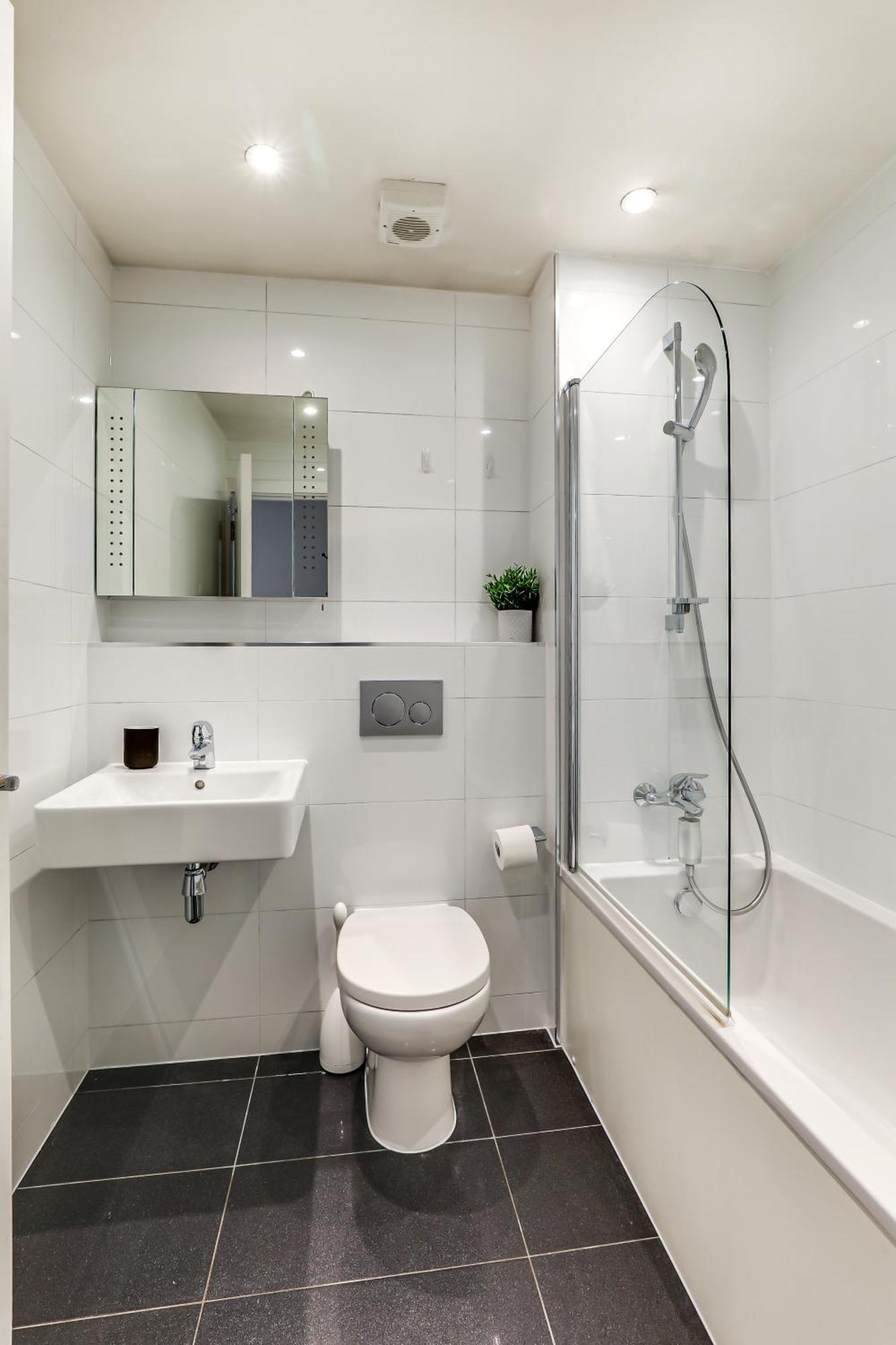 Exceptionally Spacious Central Canterbury Home Exteriör bild